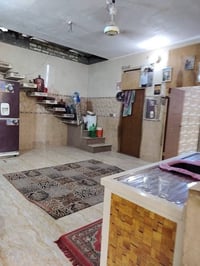 بيت 150 ليجار متر طابق واحد  1 غرفة نوم و استقبال و حولي مطبخ كل غرف 7...