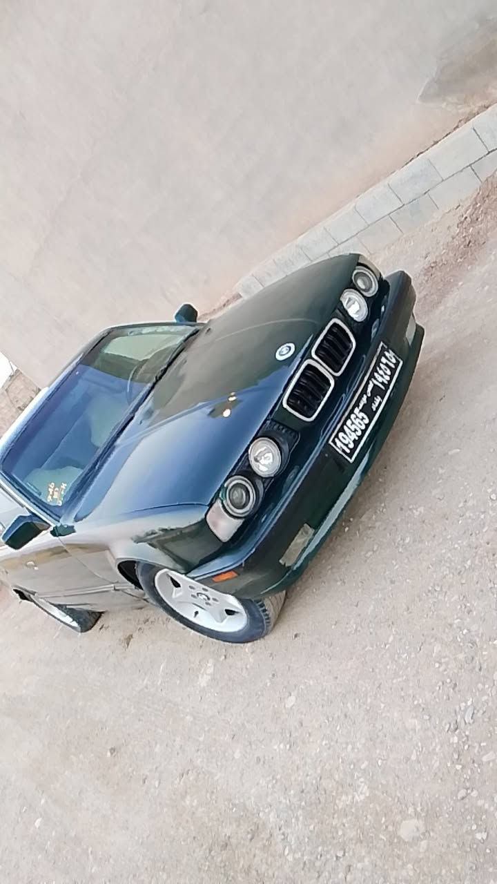 سەرەتا بە ناوی خوا ماشاللە لە ماڵی هەموو لایەک
BMW 1993 بی ئێم
بیئێم دەبلیوو ئاڕم پلاستیک هەولێر بە شەرتی هەموو شتێک ئەوەلیات و غەرامە و ماڵی کەس نەبێ و کێشەی نەبێت
مەکینە 520 گێڕ عادی بە شەرتی سەت فیتەر
دوو جام کارەبا
تەبرید گەرمی زۆر مەزبووت
سبوخ عام بۆ جوانی 
سعر / 30 معامەلە
تکایە نامە مەنێرە ژمارەی تەلەفونم بۆ داناوە
***********
واتس ئاپ لەسەرە
