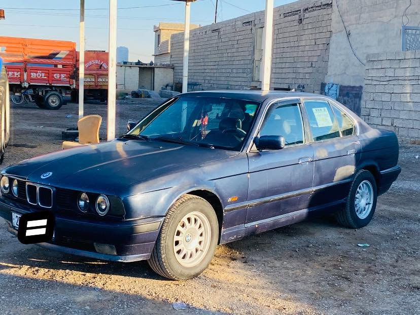 سلام عليكم للبيع بي ام 525 اتو تبريد ثلج تحويل موديل 1992 اي نقص مابيها كهربايات فول اي نقص مابيها تخم تايرات مكاني ديالى ناحية العظيم سعرها 40 بيها مجال ***********
