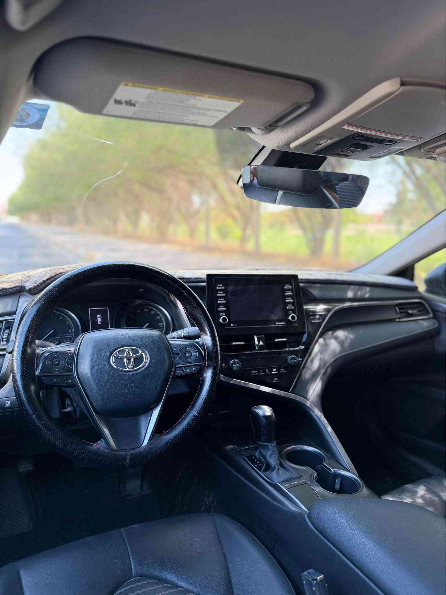 🚘 للبيع كامري 2023 SE أمريكي 🇺🇸

🔹 الموديل: كامري SE 2023
🔹 المحرك: 2.5 لتر
🔹 الكير: أوتوماتيك 8 نمر
🔹 الوقود: بنزين
🔹 الممشى: 81 كيلو متر 
🔹 اللون: نفطي 
🔹 الكشنات: جلد
🔹 الكاميرا الخلفية
🔹 حساسات توقف
🔹 حساس خطوط + تحذير مغادرة المسار
🔹 مثبت سرعة
🔹 مثبت سرعة تكيفي
🔹 مستشعر وقوف
🔹 نظام فرملة الطوارئ
🔹 تحذير من الاصطدام الأمامي
🔹 نظام أندرويد أوتو
🔹 شاشة
🔹 مراقبة النقطة العمياء
🔹 مقاعد كهربائية
🔹 قفل مركزي للأبواب
🔹 مصابيح زينون أمامية
🔹 عرض المعلومات على الزجاج الأمامي
🔹 أبل كار بلاي
🔹 التحكم الإلكتروني في الثبات

🛠️ الضرر: فوك رقم بصندوك شوية صبغ فقط 
✅ السيارة ما بيها أي نقص.

💰 السعر: 225 وبيها مجال 

📍 المكان: كركوك 
📞 للتواصل: *********** كركوك, العراق
