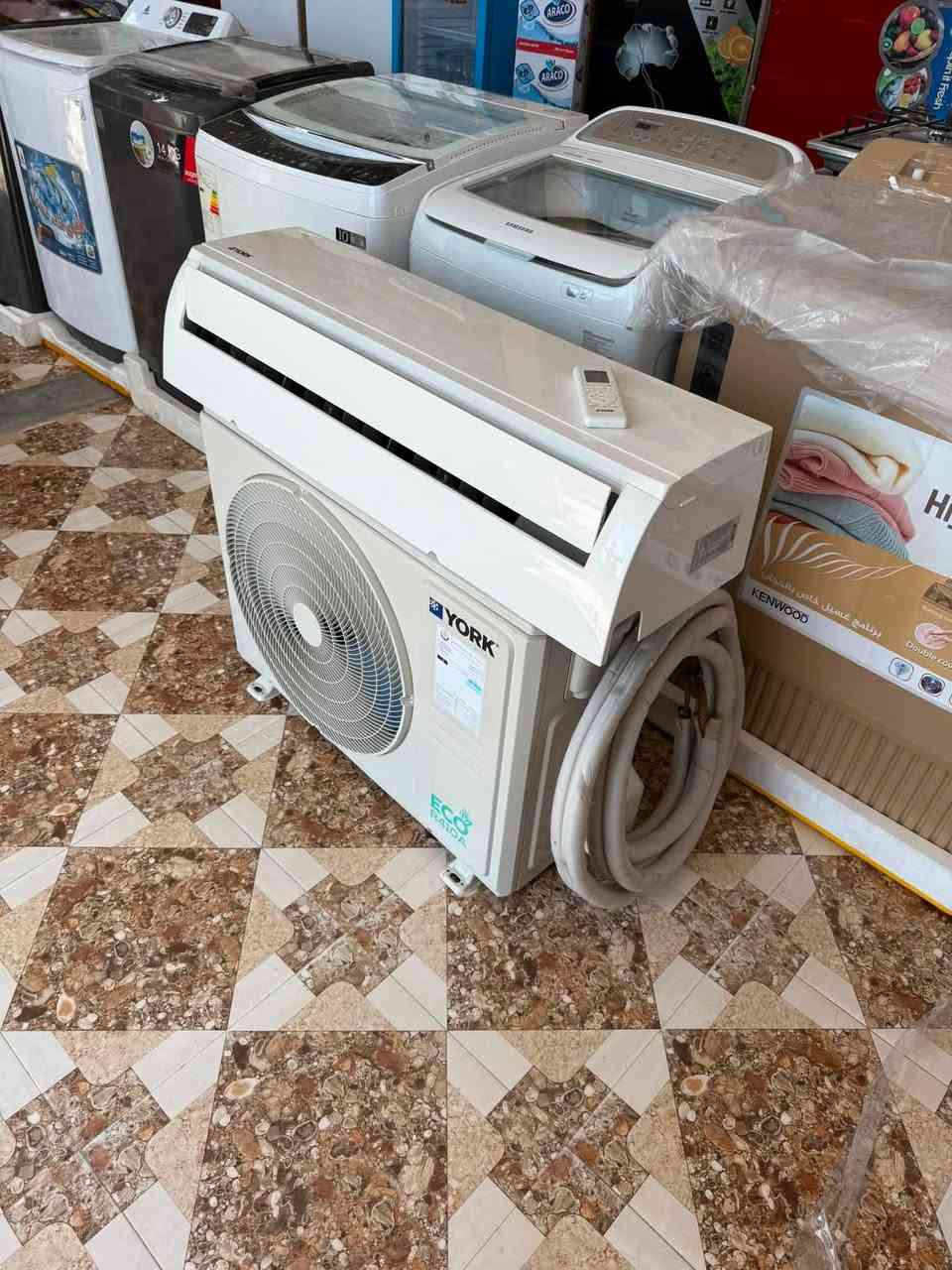 يورك 2طن مشتغل شهرين او اقل عنواني الرمادي شارع الجرايشي خابرني وتدلل ***********
