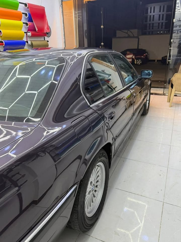 الادمن الكروب المحترم

السلام عليكم 

 ((بيع مستعجل لي ضرف عندي ))

بي ام 730i اصل خفاش مديل ١٩٩٥

مكينة 30اصل  قبل شهرين شادها من حسين الكرادي والوصل موجود بل صور 

الكير 30اصل 

حدادية امامية خلفي نظيف تقريبا ٨٥ /١٠٠ 

نظام اي بي اس شغال

تخم تاير جديد ويل ابلاد

كشنات جلد كهرباء يرادلهم صيانة او دوشمة

تبريديرادلة غاز فقط???

كهربائيات كلها شغاله من كل النواحي ناصي عالي دبل اشارة يمين يسار ماسحة مري  (دبل جام اربعتهم )شغالة. الانارة الداخلية كلها ابواب وسقف وشمسيات كلشي شغال 

بردة كهرباء بلاد 

سنترلوك  ابلاد ريمونت اسويج ابلاد 

جنطة شفط 

صبع مصبوغة حزام هم نظافة وجراد وجمالية الها سنة ٢٠٢٤ عند اهلها القبلي 

السيارة
رقم بغداد دولي تحويل في اي وقت

 السعر 60 وتجي وتفحص والي بي الخير يصير انشاءالله

مكان السيارة بغدادتقاطع النهروان 

رقم الهاتف واتساب خط 
***********
