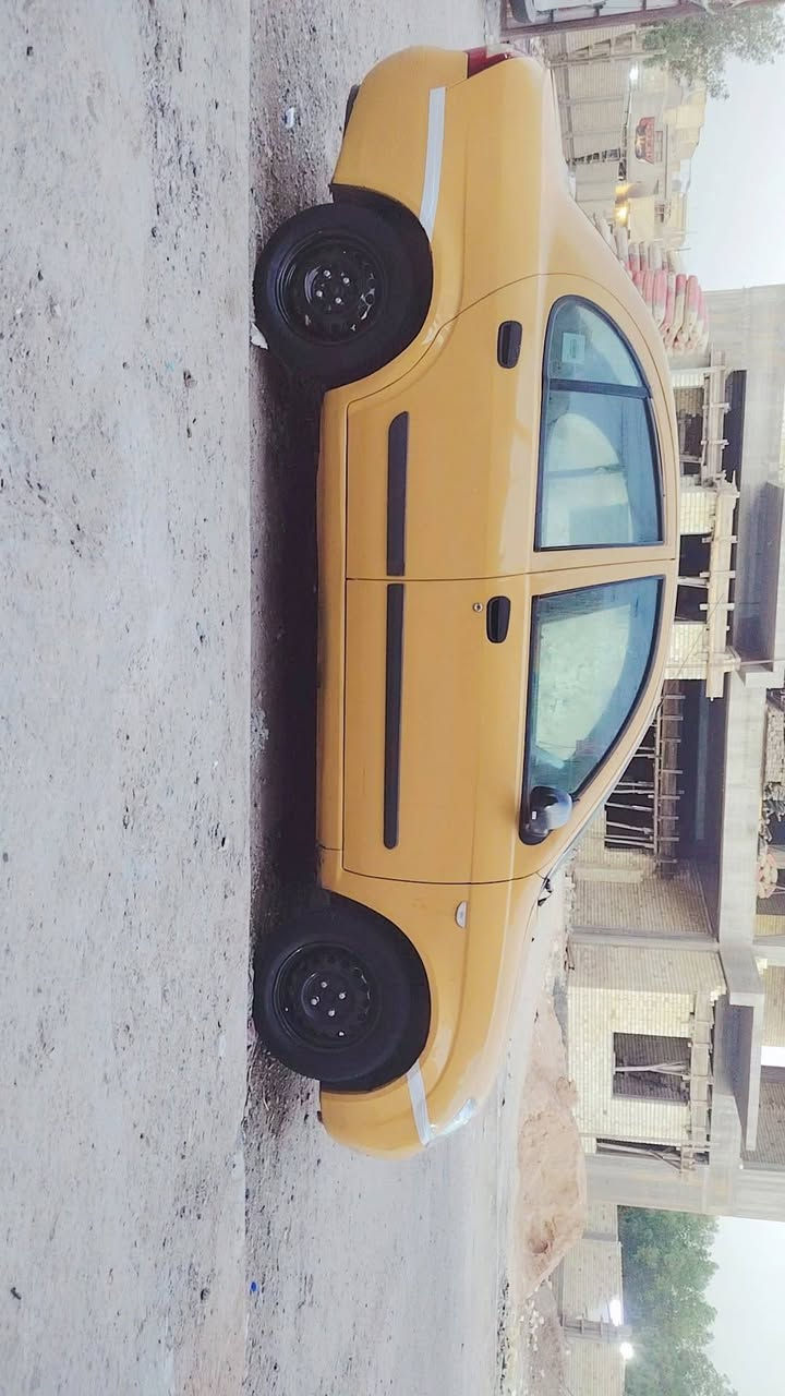 سلام عليكم طيبه 2015 للبيع سياره جاهزه كامله 
تبيرد ثلج❄ أي نقص ما بيه كامله حلوه السياره
 السعر 38 وبيه مجال ***********
