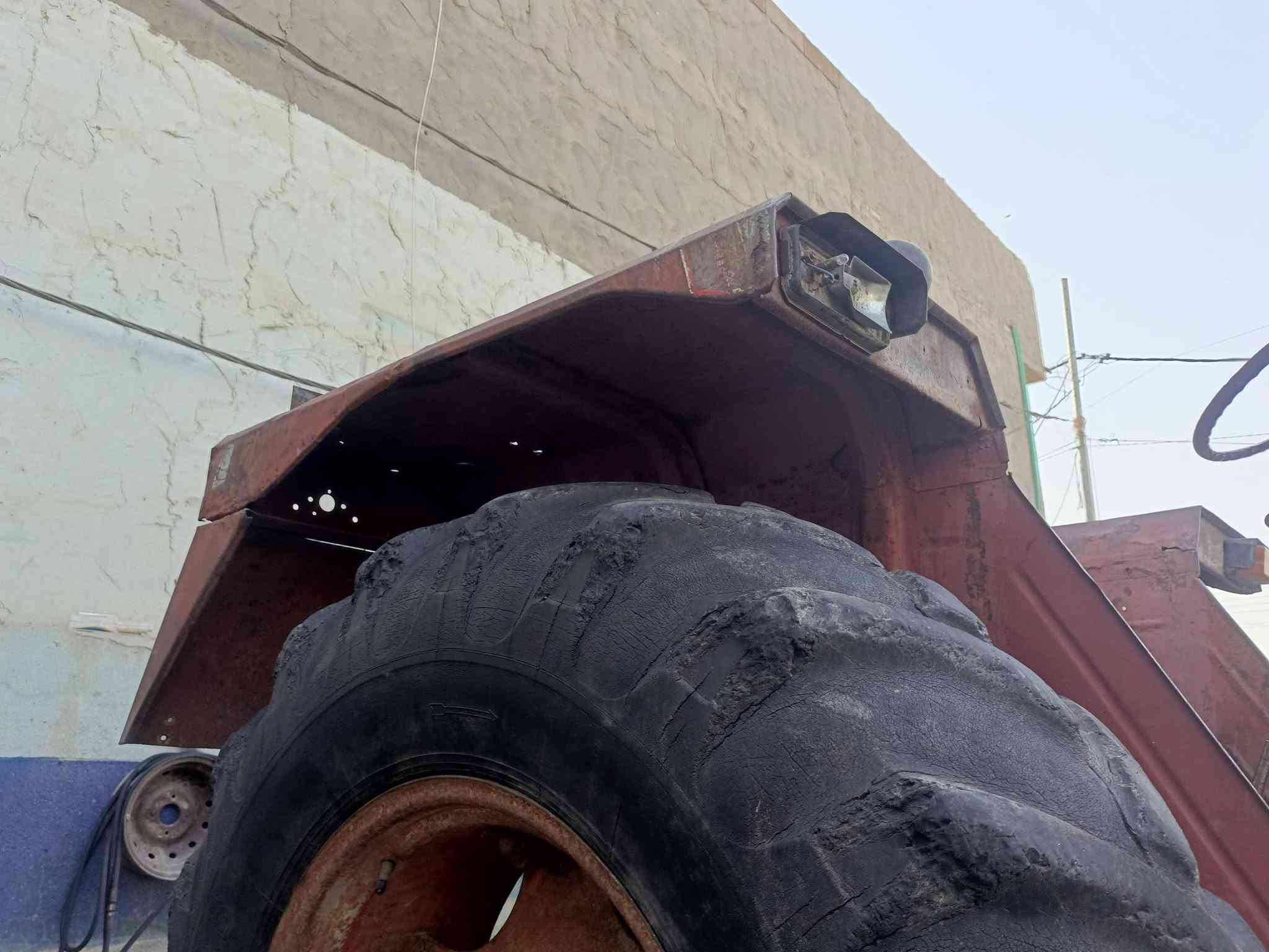مكينه عنتر للبيع موديل ٨٥ بدون رقم مكينه جاهزه وضع شركه مكينه جاهزه السعر ٤وربع وبيها مجال بس المكينه لحالها ***********...***********
