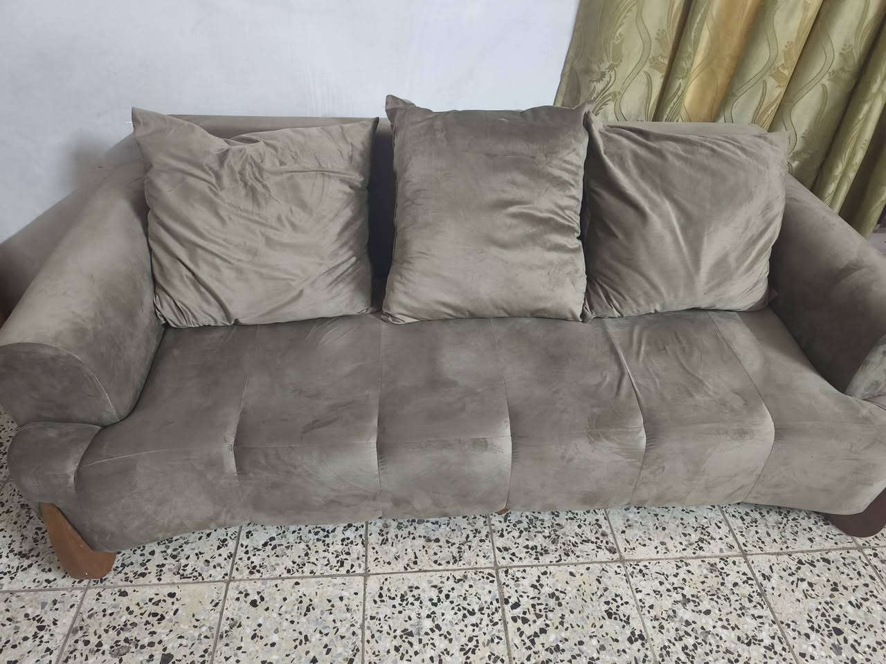 طخم خمس قطع 10 اشخاص جديد
اتصال: ***********
