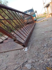 للبيع درج ثقيل قياس 550 تقريبا عرض 85   22بايه عنوان بغداد شهداء البيا...
