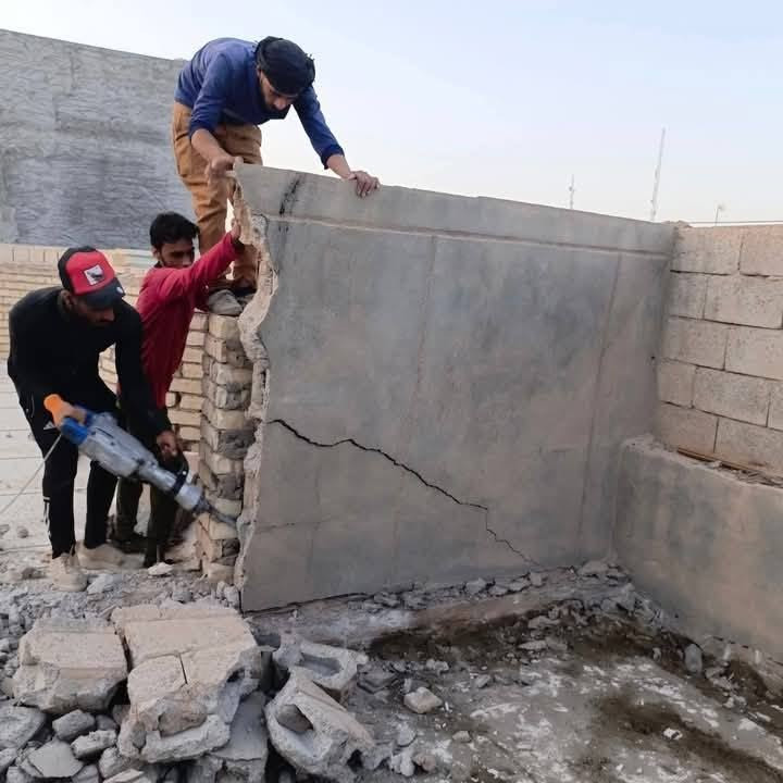 *********** 📞سلام عليكم  / يوجد كادر عمل جاهز/ تصعيد مواد/ تنضيف بيوت/ تفليش/ تكشيط/ تنضيف حدائق/ دفن نهري  / شقلنه ليل ونهار   /ومعداتنه جاهز/ ماعليك بس تصال على رقم  /     ***********
