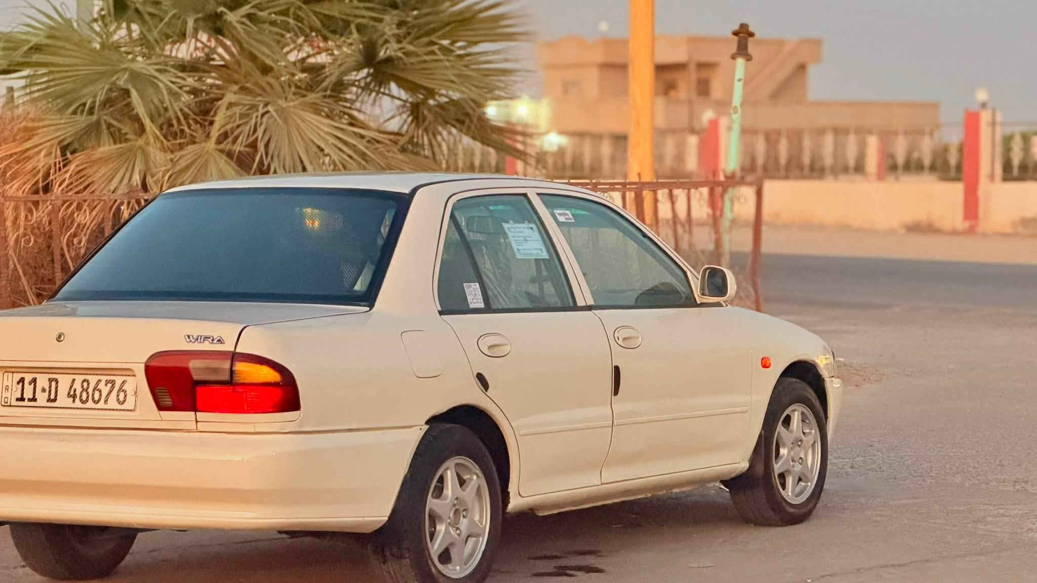 السلام عليكم
بروتون موديل 2004 رقم بغداد دولي مشروع وطني شرط التحويل 

گير ومحرك شرط 

طخم تايرات وحدادية بشرط 

تبريد ثلج ❄️ + تدفئة نار 🔥 

السيارة جاهزة مابيها نقص برغي جامات كهرب كير اوتماتيك كهربائيات كلها شغالة دوشمة جديدة 

بيها ثلاث قطع صبغ بدون ضرر رش فقط 

📍المكان/ نينوى / القيارة / قرية الشبالي
  للأستفسار ***********
