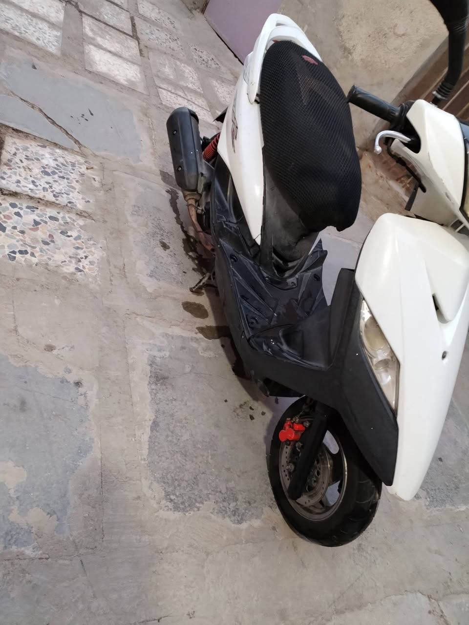 سلام عليكم
 دراجه ثعلب 140
 دراجه كلها كامله من بريكات وكهربايات
🔴🔴
مراوس فقط فقط ابيراني نامه تايكر
 🔴 متواجد رصيد وتساب  خاص مقفول***********
