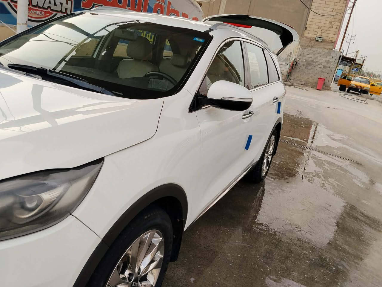 سورنتو للبيع 2020 خليجي 7 راكب  6 سلندر رقم قادسية بصمة تشغيل وأبواب كشنات كهرباء وباقي المواصفات المعروفه ماشيه 140 السعر 220 وبيها مجال.  ***********
