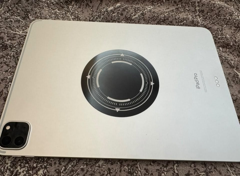 ايباد
11pro
m2 
256 G
نظافة 100%
بطارية تسعينات
750 فقل مع الملحقات 
واتساب فقط
***********
