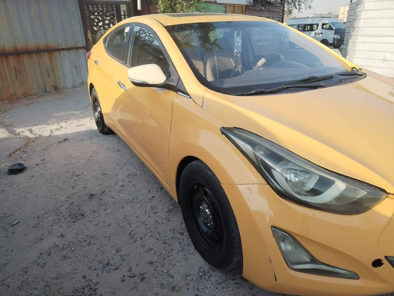 تحيه طيبه السلام عليكم
هيونداي النترا 2015 
خليجي 
صفره ضرر بجم 
محرك مجفته قبل فتره 
شاشه كامره 
تحكم ستيرن
فتحت سقف 
حساس سويج
دوشمه جديد 
صدر نظيف 
كهربائية فول شغله 
كلش حلو نظيف مآل عيشه 
رقم بغداد دولي باسمي تحويل مباشرة سنويه 29
مصفره 
السعر 90 ورقه بيها مجال بسيط 
اي استفسار رقم صاحب السياره 
***********
مكان بغداد كرخ
