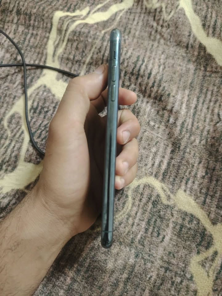 11 برو ماكس جهاز نظيف كلش ما مفتوح ولا مره جهاز كله بلاد بطاريه 85 مراوس عادي يرهم ذاكره 256 جهاز افحص وين ما يعجبك
مراوس ايش عندك تعال واتساب وبيع هم يرهم***********
