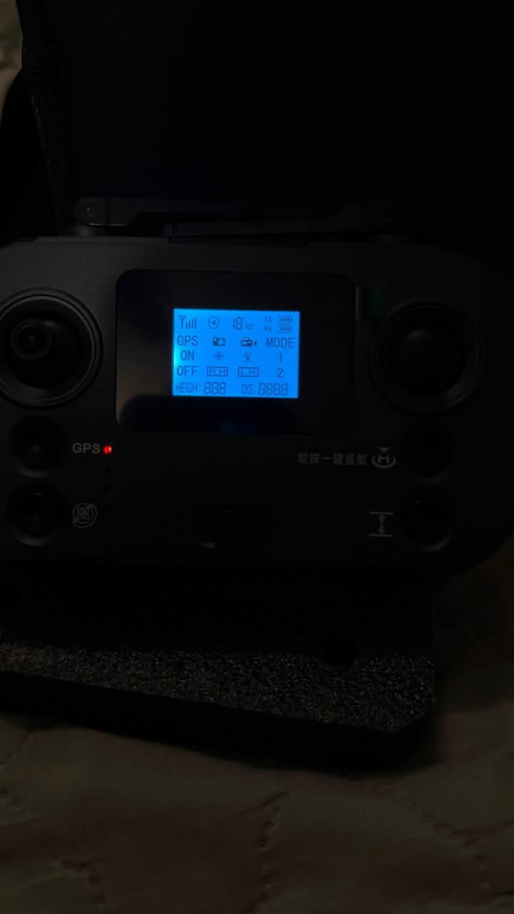 درون L600 PRO
لمدة 3 كيلو 
لارتفاع 300 متر 
سعرهه 150 الف 
مطيرهة مرتين 
***********
