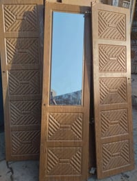 ميز • ٣ خانات • نضيف