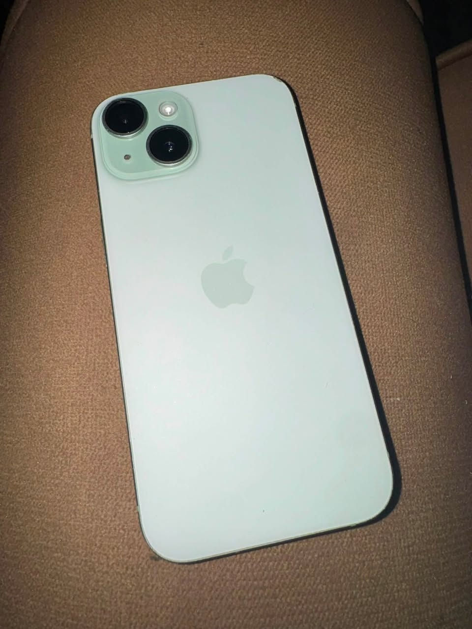السلام عليكم 

متوفر جهاز iPhone 15 Pro
المواصفات :
تيتانوم لون سلفر مائل لل اخضر 💚
الذاكرة 128GB
البطاريه 85🔋
كاميرا امامية 12MP
مقاومة ماء و غبار
يدعم 5G
بطاريه شحن 15W
السعر 550 الف دينار وبي مجال
الموقع بغداد الزعفرانية شارع المعهد 
للتواصل واتساب فقط ***********
