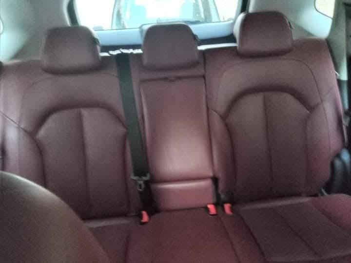 السلام عليكم بيع مستعجل
 سيارة نوع MG/RX5
موديل/2021
اللون/أبيض
السيارة ماشية 69700 كم
تاريخ شرائها مباشر(صفر) من شركة MG في 2022/4/22
 لايوجد فيها اي دعمة
 يوجد فيها ضمان صيانة المتبقي منه 2 سنة من اصل 6 سنوات
  السيارة جناي وليس بياع شراي.. موظف.. فقط من البيت الى الدائرة والعكس ونضيف شرط الفحص وتتاكد اي ضربه وصبغ قوي او حادث مبيها دواخلها بلادي برغي ممبدل منها نضيفه تجي شرط الفحص وين يعجبك واي مكان يعجبك وتبريدها ثلج رقمها بغداد ما عليها اي غرامات وتحويل مباشر ما بيها اي مشكله
سعرها114 او عراقي 17 مليون 
*********** بغداد, العراق
