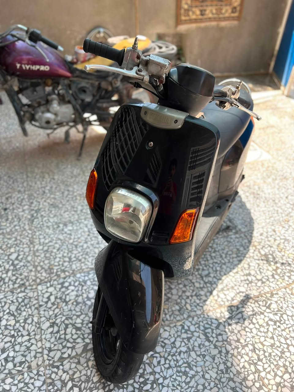 السلام عليكم
ماكس بوليس كابريتر حاويه🛵🎌 ما صارله هواي من نازله من الرمبه مشتريه ب٢٦/٧ منزله ١٠/٨ كلشي مكفول بيه كهربائيات محرك البانزين محسن ودهن درجه اولى الله شاهد
 
السعر ٩٥٠ وييه مجال

 مكاني نجف حي النداء شارع المجمعات الرئيسي 

الرقم ***********
