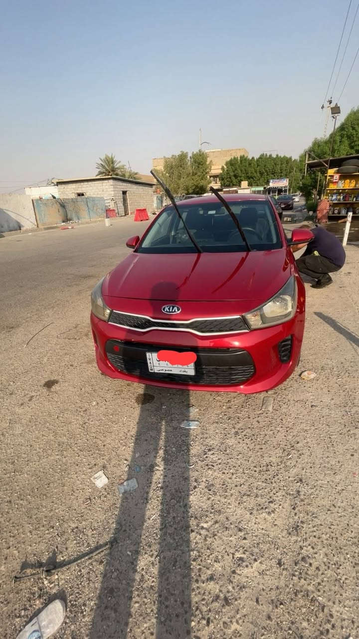 ريو
موديل 19 S 
ماشية ٥٥ ميل
حادثها جمالغ وبنيد امريكا
العراق مبدل باببين بلادي 
جاملغ خلفي صبغ قليل
بدون دواخل شاصي ولغد نظيف

سعر : 95 بي مجال حك جيه 
تواصل : ***********
