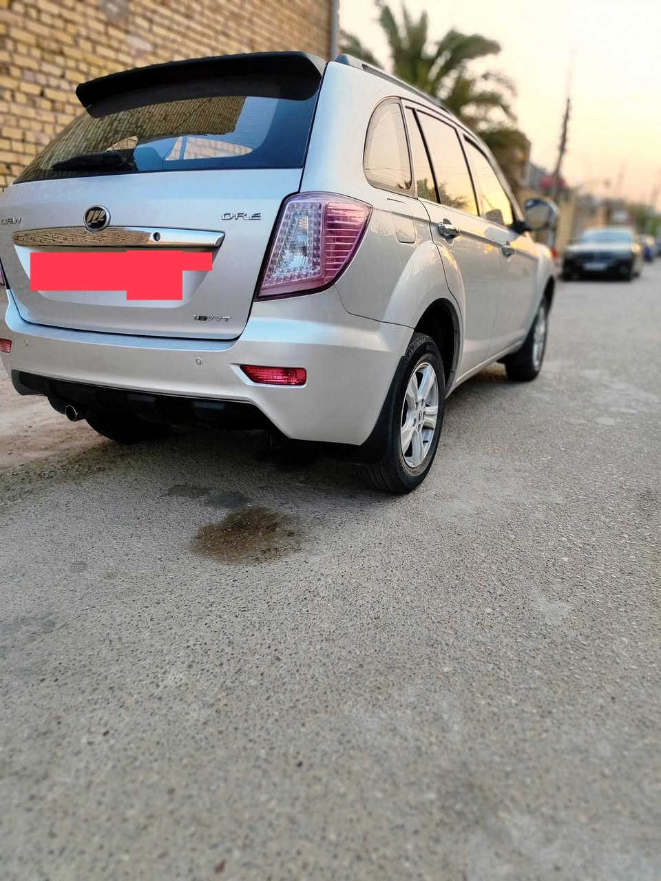 ليفان x60  سياره جديده كفاله عامه مكينه كير تخم تاير قطره خياس ما بيها تبريد شغال رقم جديد بسمي *********** سعرها 68
