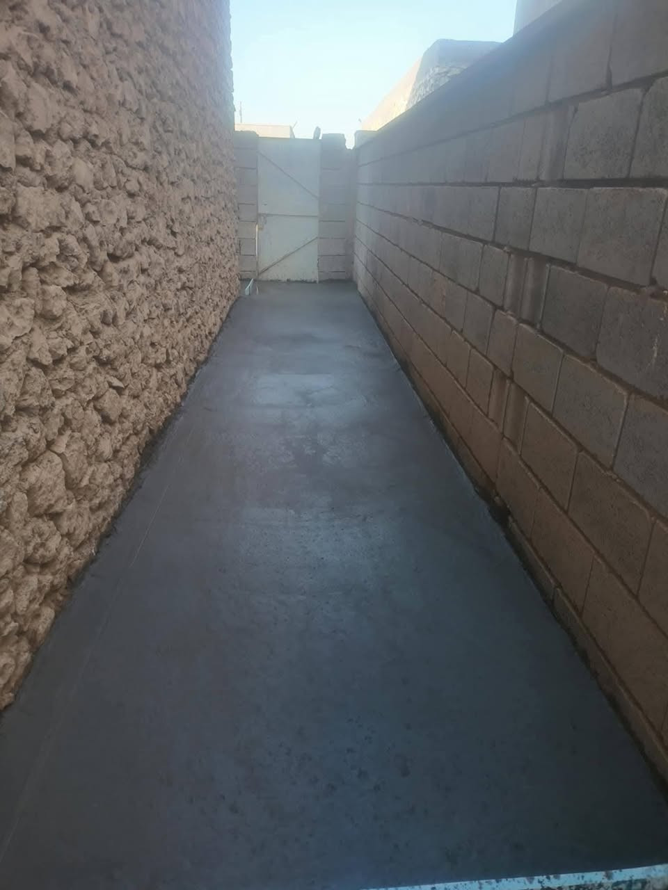 حفر • رصف • صب خرسانة