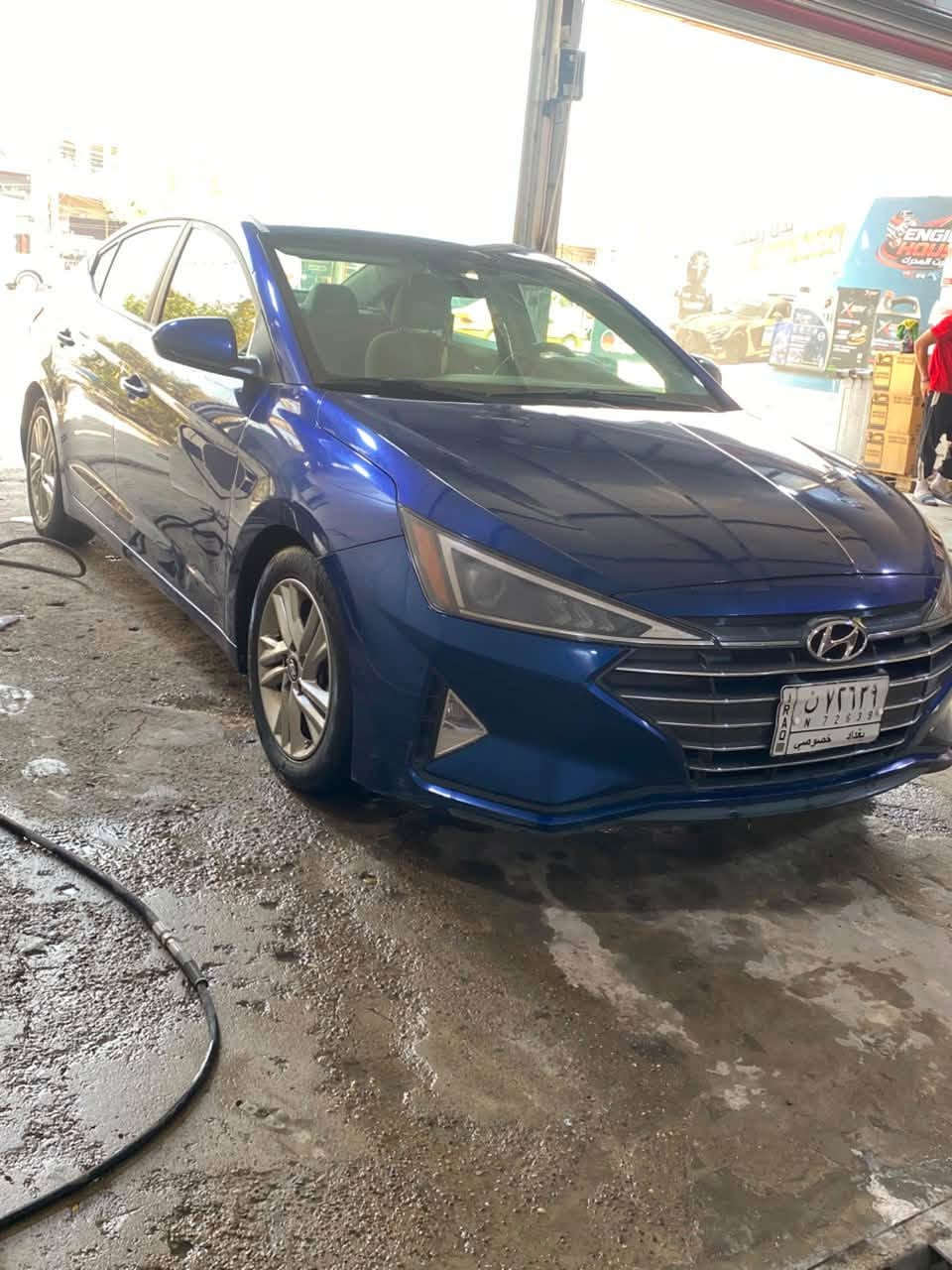 السلام عليكم
Elantra 2019 النترا
 وارد امريكي (كلين) كفالة عامة حادثها دعاميه خلفيه فقط
 بارد قليل جدا في الباب الخلفي والجاملغ الخلفي 
الايمن اثر شخط فقط وكحلته 
حجم المحرك: 2000دوش 💪🏻
اللون : نيلي
رقم بغداد / مشروع وطني
الإضافات : 

رادار امامي  👈🏻
مانع تصادم بريك ذكي2️⃣
تحديد مسار| : 
مدخلين شحن اوكس 
تبريد بيانو منفصل 🅿️
تدفئة ستيرنك 🔥
نقطة عمياء 🚨
ويل كب 🛞
شاشة تحكم لمس📺
كاميرا خلفية دوارة 🚥
حساسات اطارات 🛞
مثبت سرعة Cross
نضام قيادة ذاتية🚘
سياقة ذاتية
3انضمة قيادة 
شاشة اعطال 
تخم تاير جديد
ادامة جديدة 
السياره نظيفة جدا يشهد ربي
 اني جانيها وعلى ايدي
للتواصل 
***********
