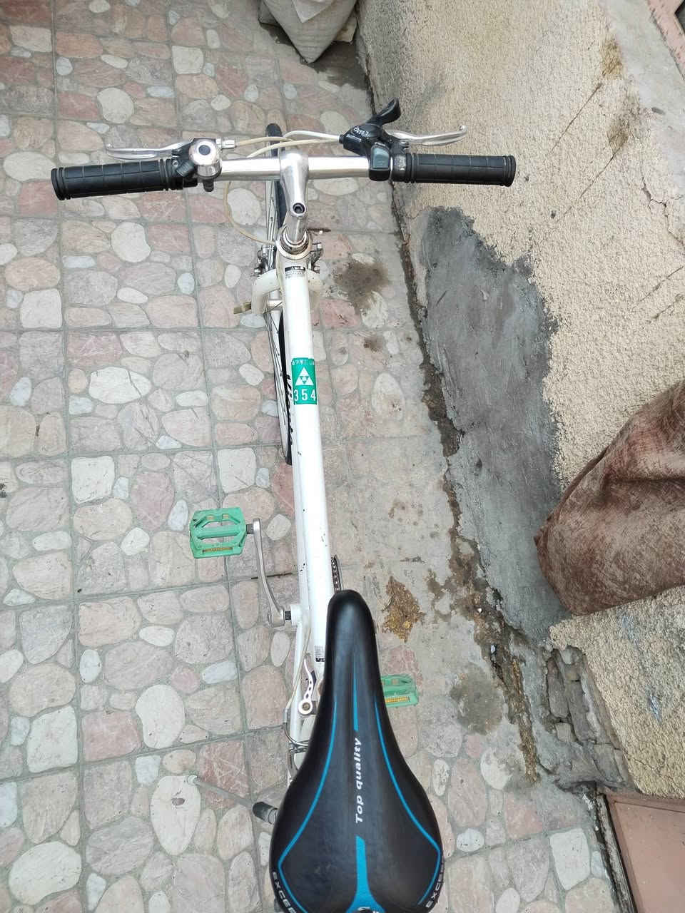 سلام عليكم بايسكل C700 نضيف كلشي مابي كامل مكاني بغداد الحريه السعر 90 وبي مجال الرقم : ***********
