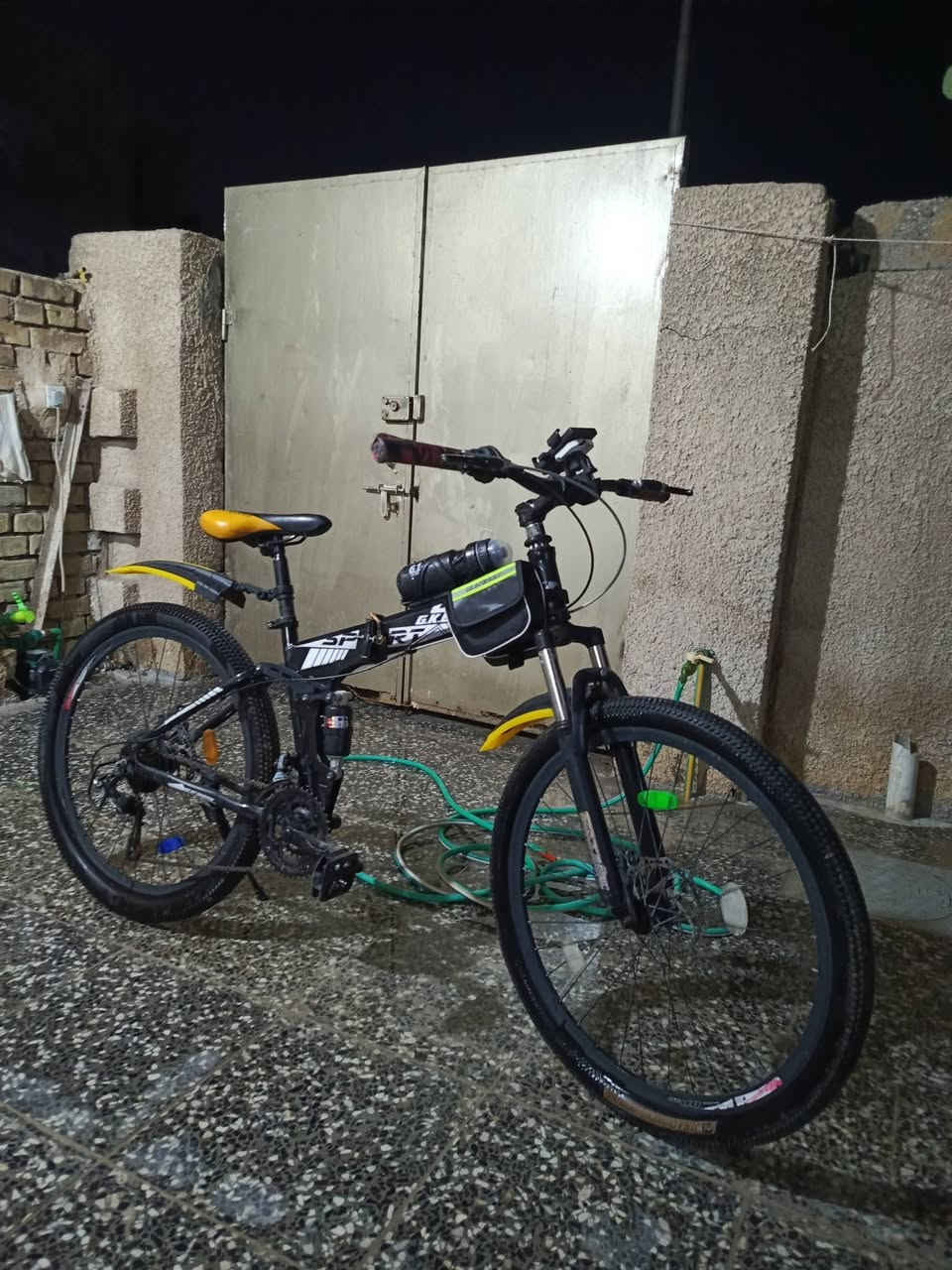 سلام عليكم دراجه هوائيه CK يطبك جبلي دبلات+ جنطه +مطاره + قاعدة موبايل
7 كير نظيف 
العنوان جسر ديالى سايد الواحد 
السعر 135 ( بي مجال بسيط)
الإستفسار ***********
