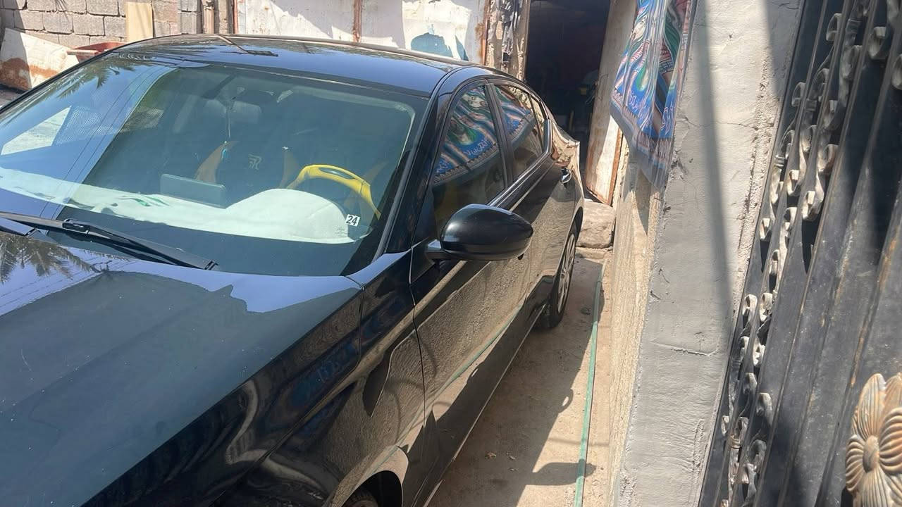 للبيع نسيان التيما 2020 فئة S معروفة المواصفات 
محرك 2.5 تنفس طبيعي 
سحب امامي 
بيها لايتات زينون نهار
بصرة معوقين  2027/3 تصير حره يسويلك وكاله عامه
1N4BL4BV0LC169170
تقرير مياه امطار 
كلشي مكفول عدا الذاكرهن الك جوا ⬇️⬇️
ملاحظة π
بيها هنا بالعراق ع كد صبع بارد بالجاملغين الامامييه و بارد بالصندوك يم الرقم و بالجاملغ الخلفي بارد خفيف كلش ع كد جف الايد و بيها طخه بالدوسه باقيه على وضعها
ماشية 193 الف كيلو 
سعرها 130 و بيها مجال 
البصرة ابي الخصيب 
للاستفسار *********** البصرة, العراق
