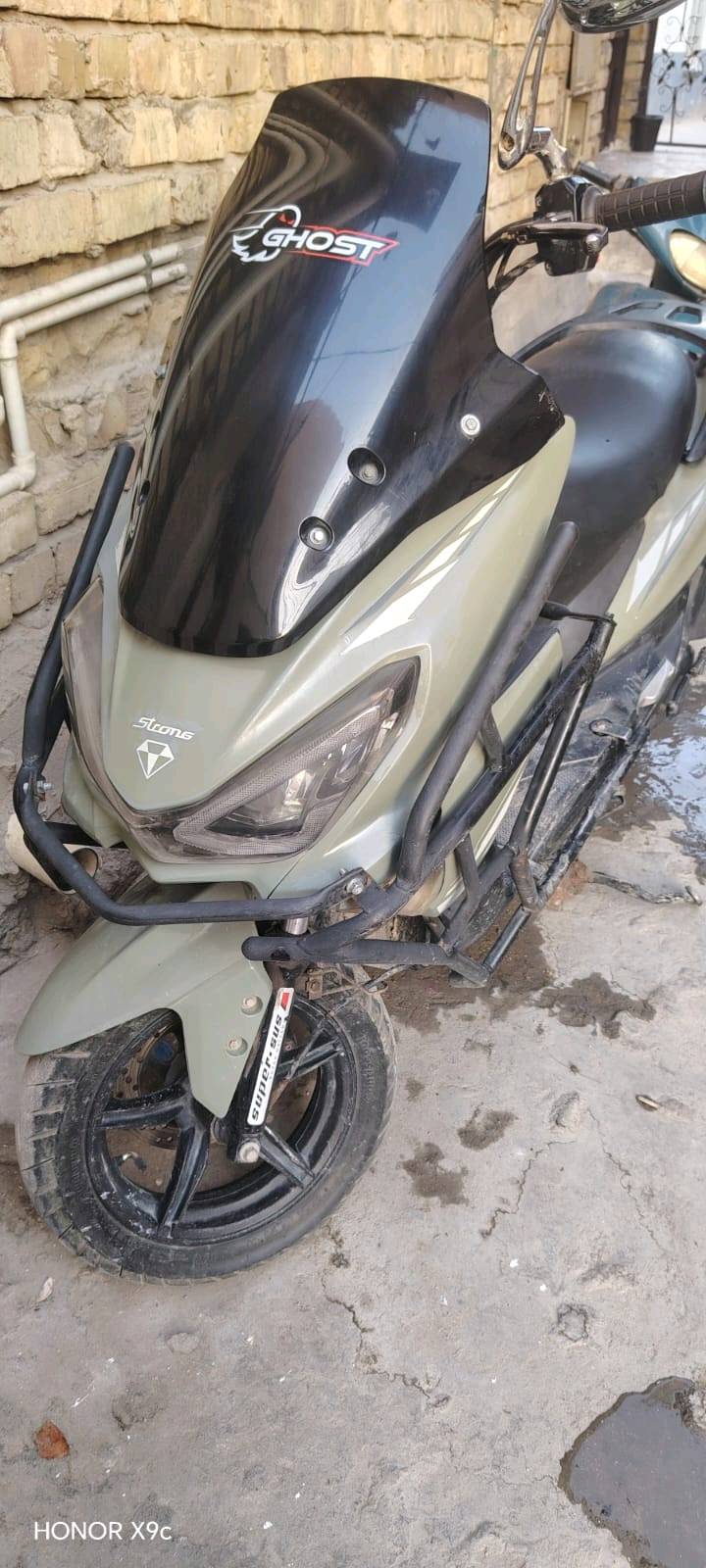 دراجه اوتماتيك جديده تجي تفحص وتروح ترايك وين ميعجبك دراجه نضافة 95٪ نكره سلف اني مكلف بالنشر رقم صاحبه *********** السعر 600 اوبيه مجال للطيبن
