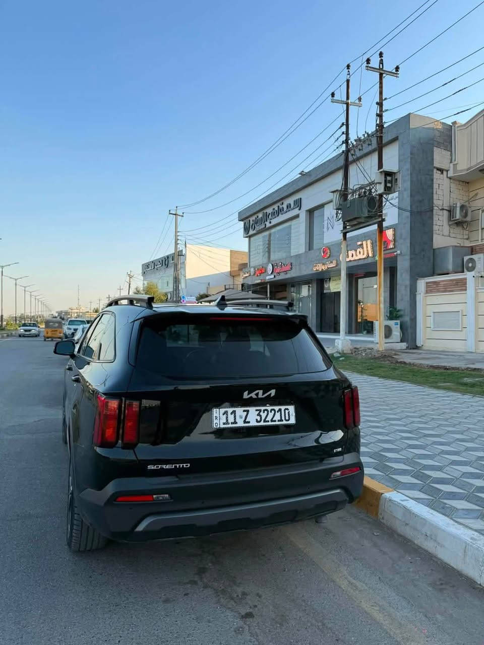 السلام عليكم
سورنتو 2023
رقم بغداد باسمي
تشغيل بصمه وتشغيل عن بعد
سيارة محركه4 سلندر تيربو محرك 2.5
كير8 سرعات 
سيارة فول مواصفات 
بنورما  كراسي كهرباء وتدفئة
سيارة بيه نظام توقف ذاتي 
كشنات جلد السيارة 
سيارة مغلفة ppf بالكامل
سيارة مكفولة كفاله عامه عدا:
(طعجة بصيطة وتصلحت  pdr)
محرك ولكير على وضع شركة 
ماشيه 81الف كيلو حقيقي 
مكان سيارة ديالى بعقوبة.                 20000$/ ‭      ***********‬

