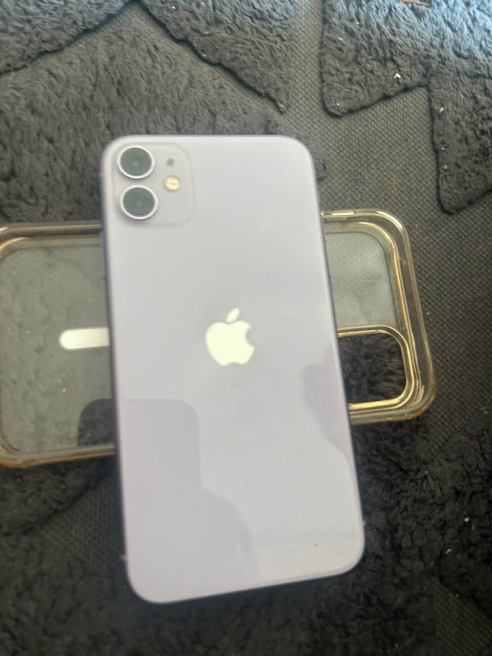 سلام عليكم iPhone 11 عادي للبيع ‏مبدل فقط شاشة السعر200///***********
