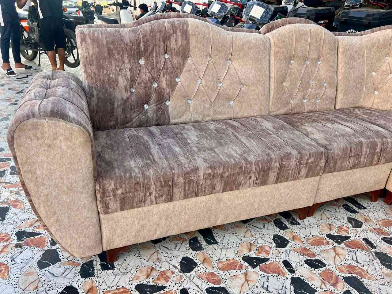 ديوان ٧ونص • ٦قطع تركي • نظيف ٨٥٪