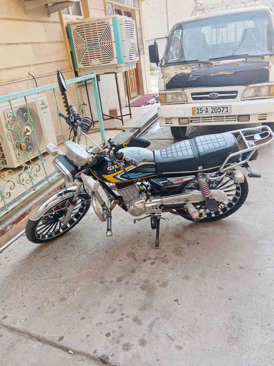 سلام عليكم شباب موطور الل ابيع موديل خمسه وعشرين سعر ثمنميه وابي مجال لشراي ***********
