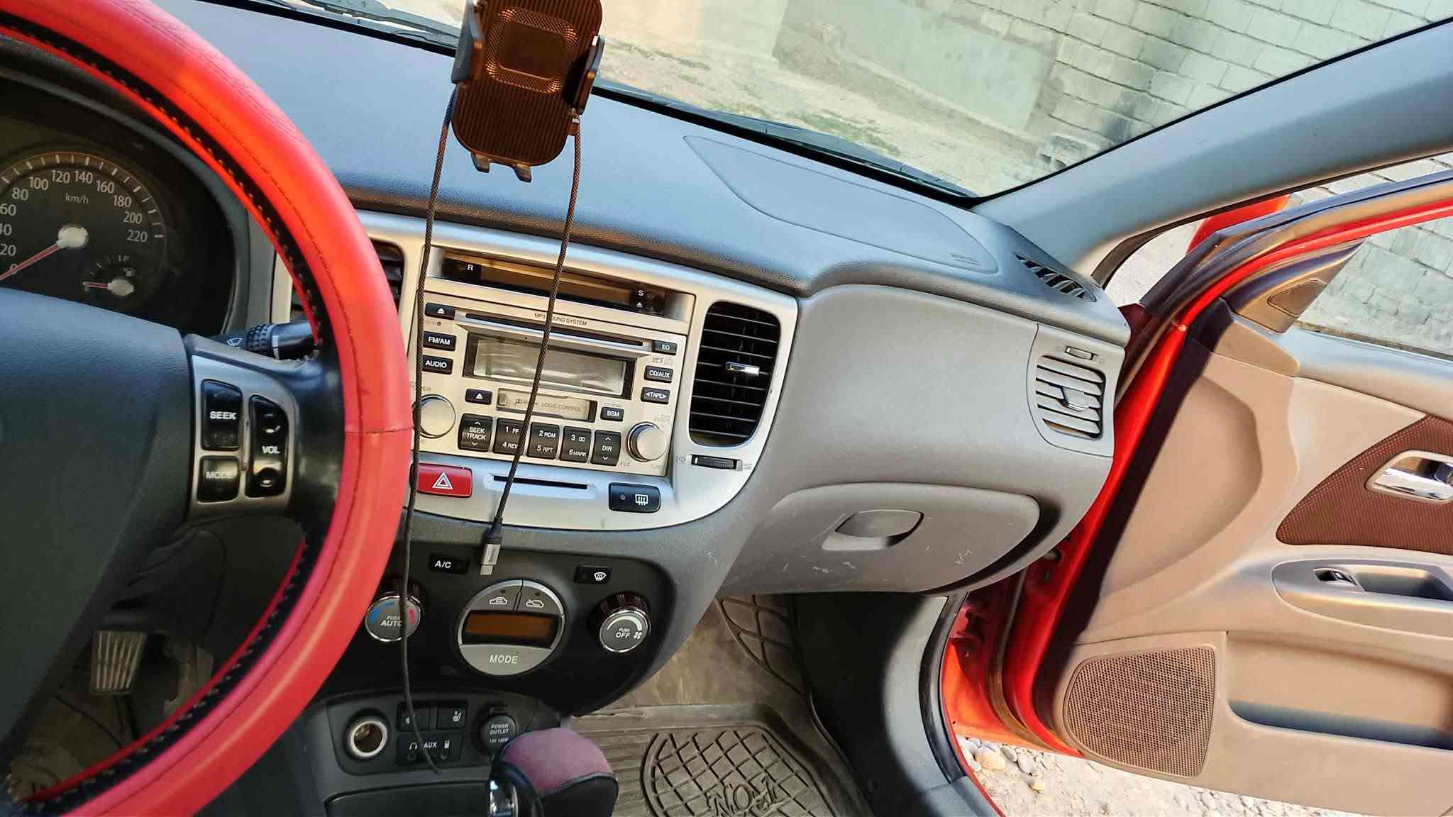 السلام عليكم 
مكلف بالنشر
#للبيع
سيارة كيا ريو ادوات متومة سنوية طبق الاصل تدفئة تبريد نظافة فول موديل 2012 السعر ( 34$ وبيها مجال) للاستفسار الاتصال على ***********
