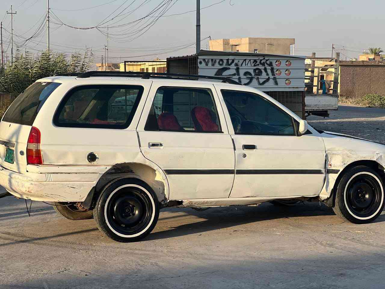 السلام عليكم
فورت ستيشن للبيع 
كير عادي ومحرك السود ابو جمل المرقوب كبريته شرط 
وكاله تحويل شرط رقم نينوى 
توير فوك نص عمر 
صدر فوك نص عمر 
كهربايات كله شغاله لايت عالي ناصي بك لايت مسجل جوم كهربايات ربعتهن 
السياره حلوه وقتصاديه مالت بيت مالت شغل 
مالت عمال كلشي ترهم سياره ما تصرف عليه ربع رقم بيه وتساب ***********مزنجر مفتوح مكاني الشرقاط قريه شكرا
