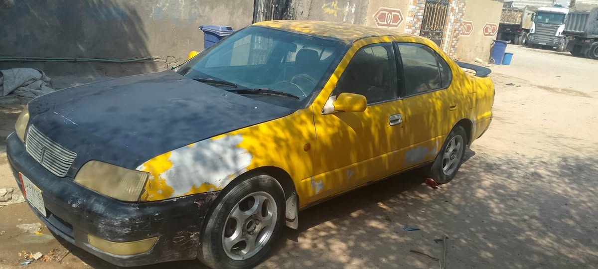 سلام عليكم للبيع والمراوس كامري موديل ٢٠٠٠السياره جاهزه نقص جبنه المشط ذب دهن العنوان بصره زبير راعيه بالجمهوريه مستمسكاتا عندي لاشايفه ولاواصله ابيع بدون راعي اتكفل سرقة وعشاير السعر ١٢قفل التليفون ***********
