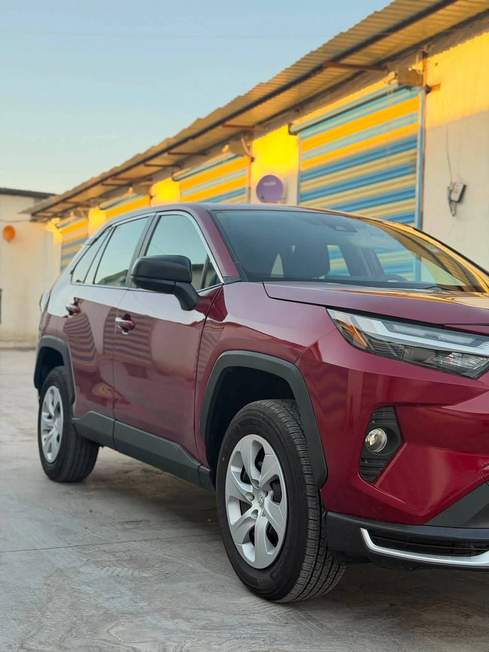 راف فور لون لحمر مميز
RAV 4  (2025)

سياره زيرو بعدها دخول جديد 
عداد مشي : ٧ الف كيلو 
تحويل مباشر السياره 

مواصفات سياره 
قطعتين تبريد 
اطفاء ذاتي اقتصادي 
مودات متعدده ايكو وسبورت ونورمال 
سايد بريك اوتو دكمه 
تحكمات ستيرن
رادار 
شاشه حجم كبير 
كامره خلفيه 

سياره جاهزه بدون نقص
حادثها قطعتين جاملغ وبنيد صبغ سطحيات 
مكان السياره بغداد الدورة 
للاتصال *********** 
السعر : 193
