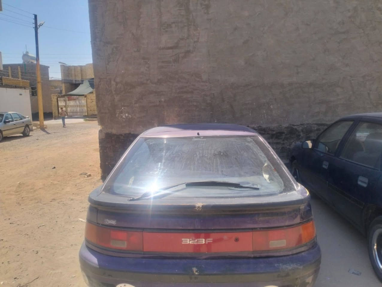 للبيع سياره مازده خليجي كير عادي محرك جيد تبريد وتدفئه كله شغال  صبغ بلاد بيه جراد فقط ... موديل 92.رقم بغداد السنويه لغاية 2030 السعر  25ورقه.وبيها مجال.. العنوان. الفلوجه  أسال الله العظيم ان يسر امري وأمركم  ***********
