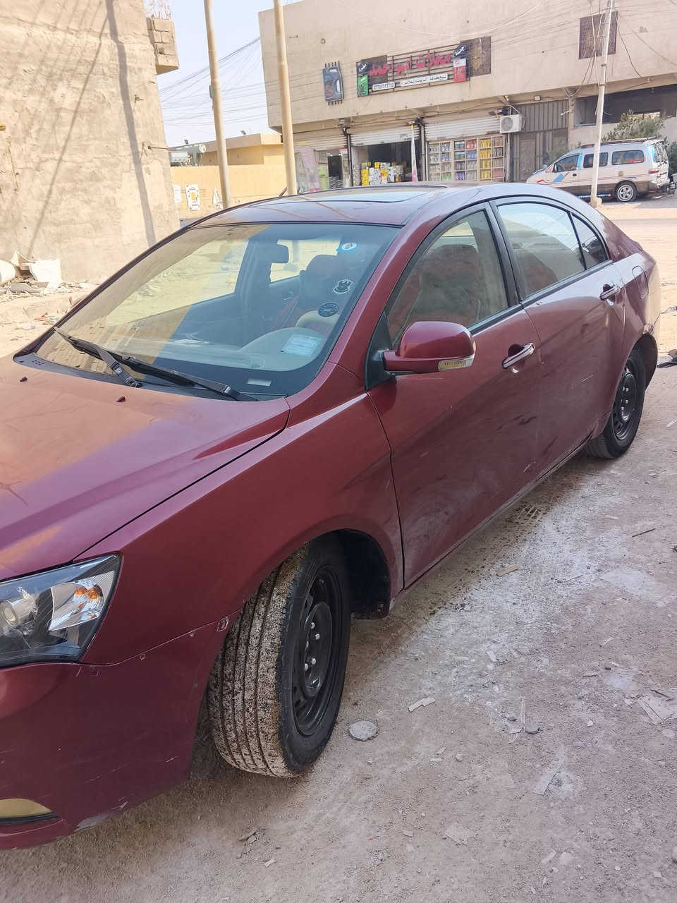 ام كراند مديل ٢٠١٢ رقم دولي سنويه ٣١ هزته جديده  بأسم ولد من الجزيره  سياره جاهزه كير مكينه خرسه تبريد ثلج حداديه نص عمر كهربائيات جاهزه سعر ٤٠ وبيهه مجال قليل لطيبين عنوان بصره ابو الخصيب ***********
