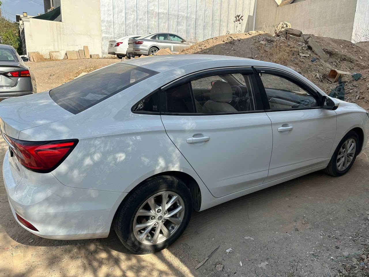 MG 5 2024 
وارد خليجي مواصفات تحكم ستيرن و شاشة
ماشية ٢٣الف ضمان ٦ سنين باقي  
كلين مكفولة 
رقم اربيل هزة وسنوية جديده 
مكان السيارة كركوك 
رقم التلفون ***********
(للبيع فقط السعر ١١٠ وبيها مجال) كركوك, العراق
