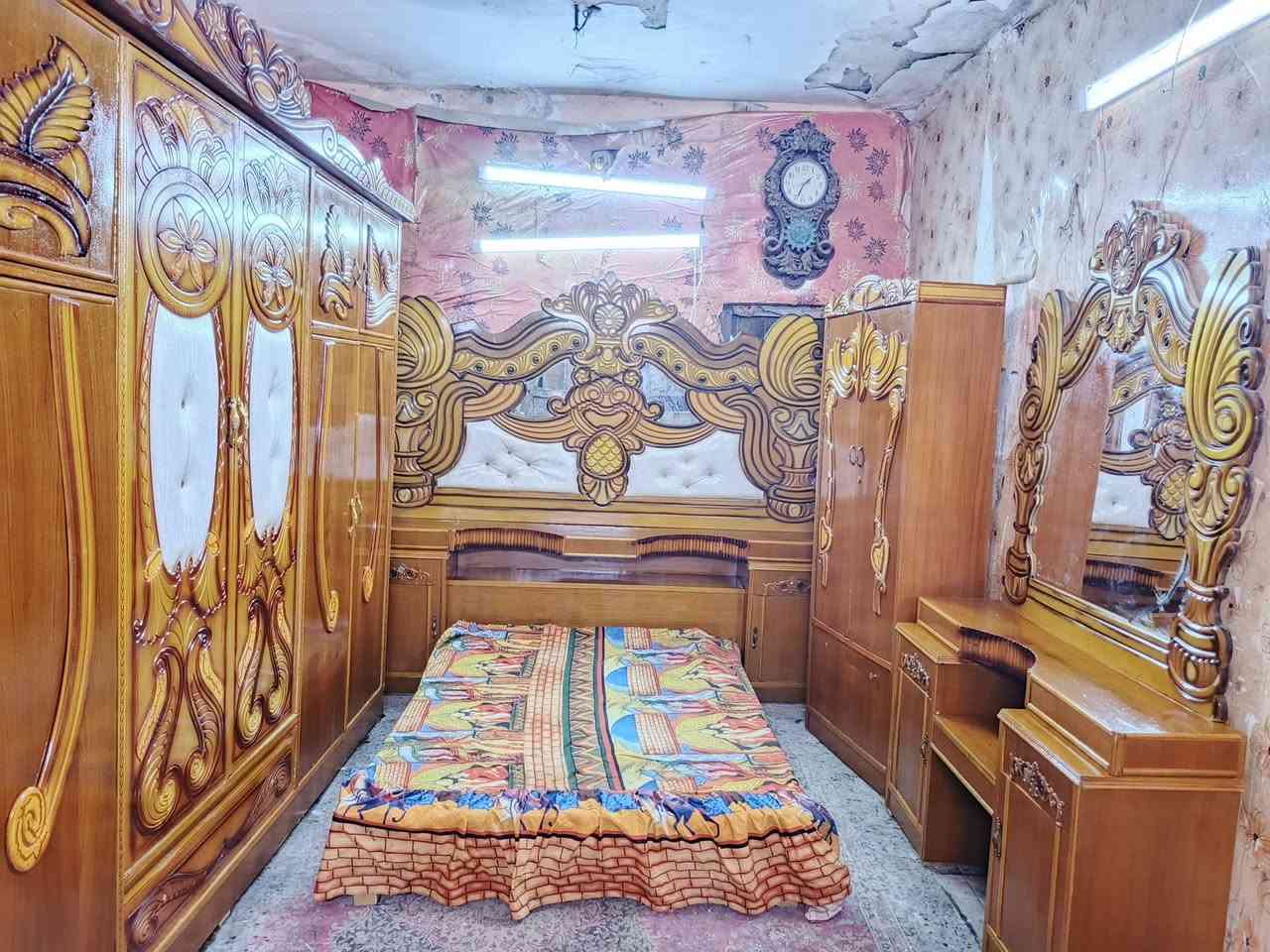 غرفه اخشاب ست ابواب ملحق للبيع ***********السعر 550صاج الزاويه كنتوريه موديل حديث العنوان بغداد وكو توصيل متواجد وتساب
