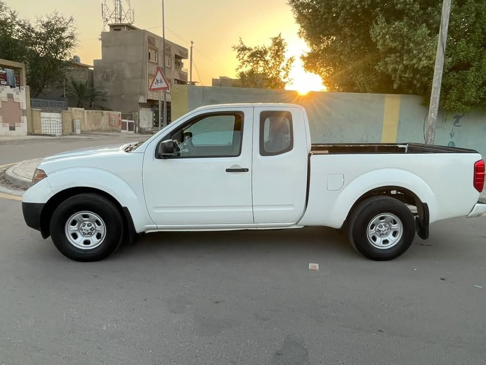 السلام عليكم للبيع نيسان فونتيرا 2018 وارد أمريكي سياره حادثه بسيط بالجاملغ الخلفي  طخه خفيفه محرك 4 سلندر سياره حلوه مال جناي تجي كامره خلفيه تحكم بل ستيرن  تخم تاير كير اوتماتيك ماشيه 95 حقيقي مكاني بغداد الجديده السعر 128 وبيه مجال لشراي
اللاتصال ***********
