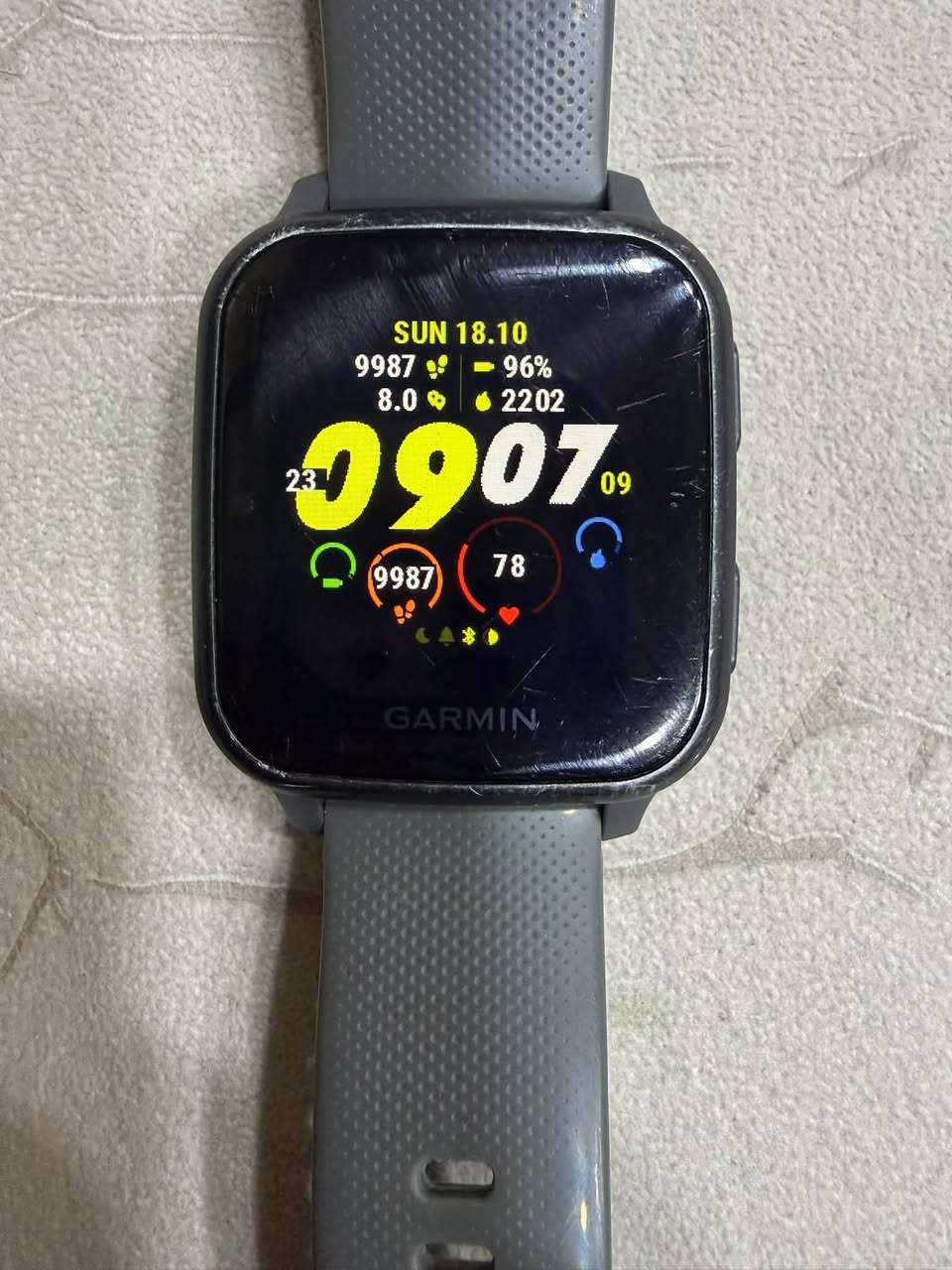 Garmin Venu Sq • كيبل شحن • مربّعة