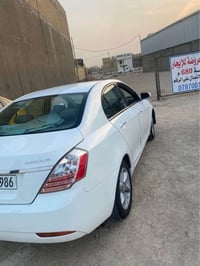 ام كراند • ٢٠١٣ • محرك ٢٠٠٠