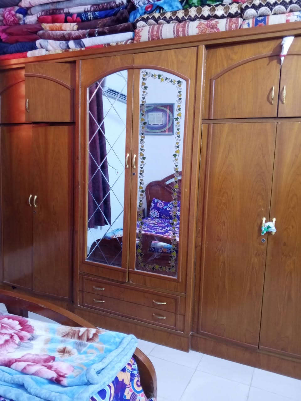 غرفة اخشاب صاج الاصلي لبيع بسعر 750 لبيع غرفة كاملة مانبيع مفرد لتواصل على الرقم واتساب ***********
