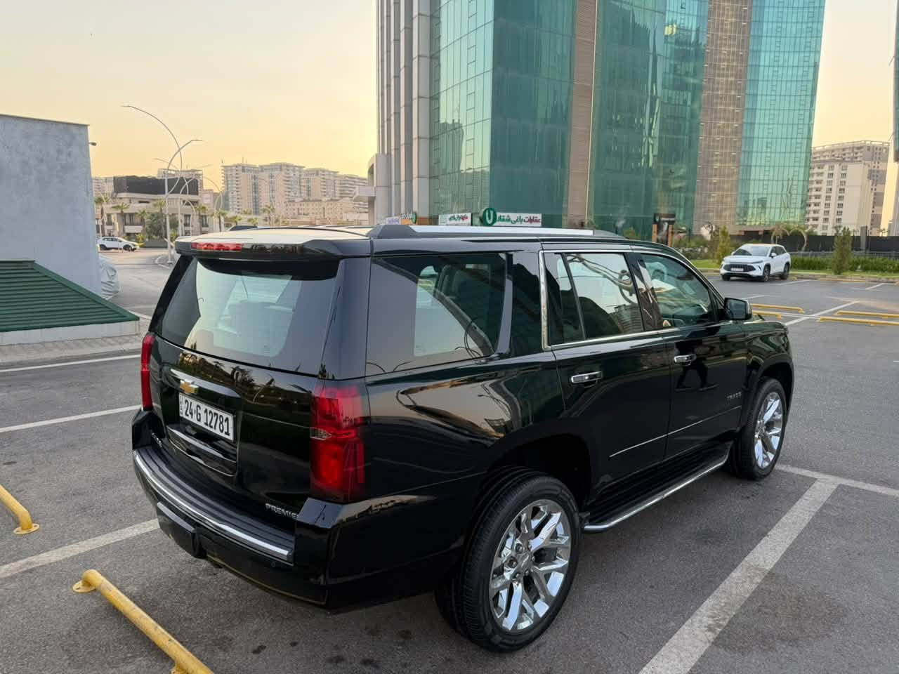🚘 تاهو 2020برايمر – خليجي – فول موصفات
*رقم دهوك بسمي 

✨ بعدها على وضع شركة، 

⚙️ كير + محرك مكفول

🛞 تخم تاير جديد برجستون 

🔥 مواصفات البرايمر المعروفة:

* محرك V8 5.3

* تشغيل بصمة ودخول ذكي"

* شاشه وسطية كبيرة

* مثبت سرعه 

* ⁠تحديد مسار

* ⁠هزاز تحذير بل كشن

* ⁠فرملة طوارء 

* تحكمات ستيرن

* كشنات جلد كهرباء

* تبريد وتسخين كشنات

* صندوق كهرباء

* ⁠صندوق فتح بل رجل 

صفوف / 7 ركاب

* تكييف مركزية

* ⁠شحن لاسلكي 

* مواصفات برايمر فول معروفه بيها هواي بعد مواصفات السعر 435$ مجال رقم شمالي بسمي رقم الهاتف ***********
