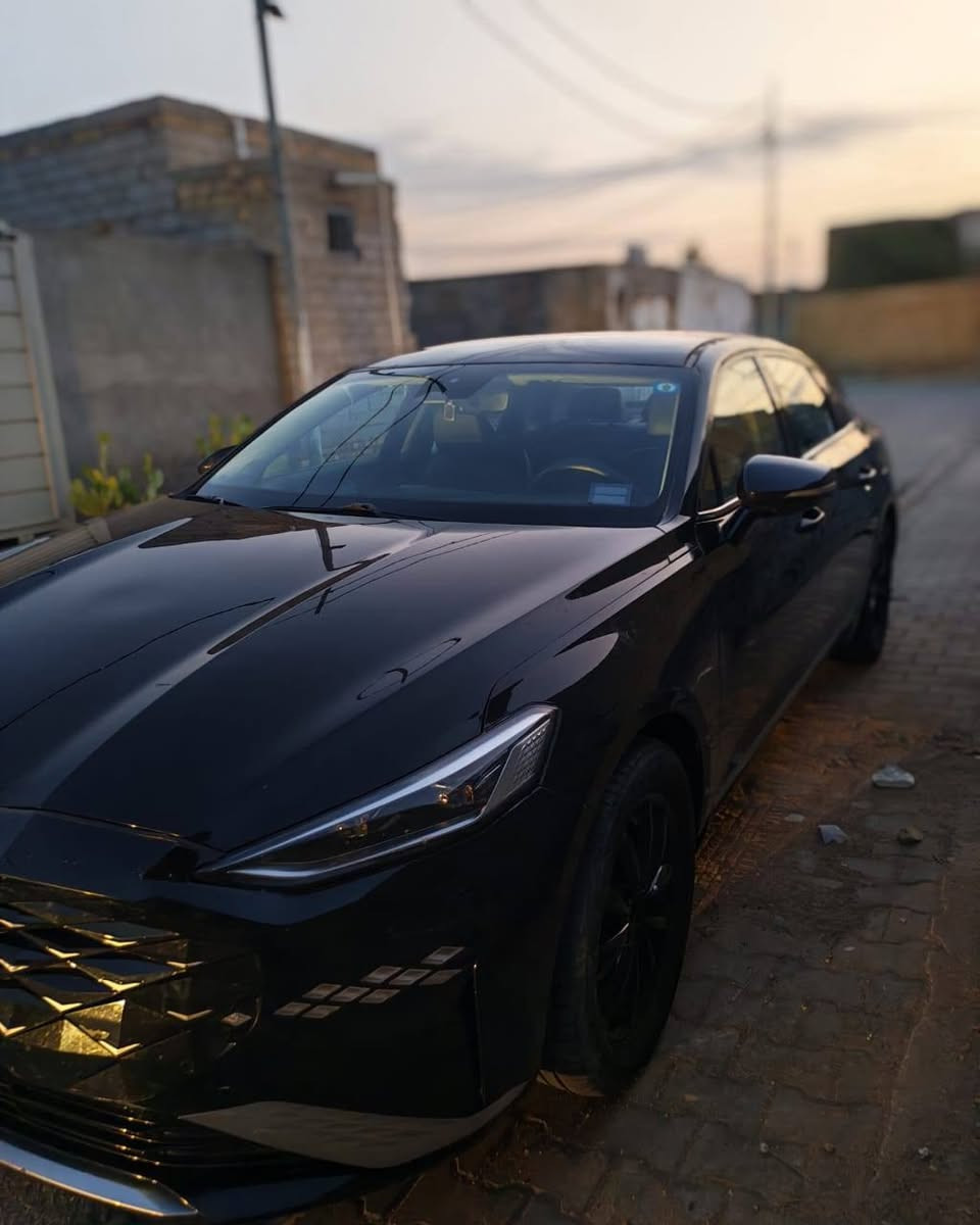 سلام عليكم  
ك k8 موديل 2024 مكينه 6 سلندر غاز 3500 
نص فول مواصفات
سعر خاص 
***********
