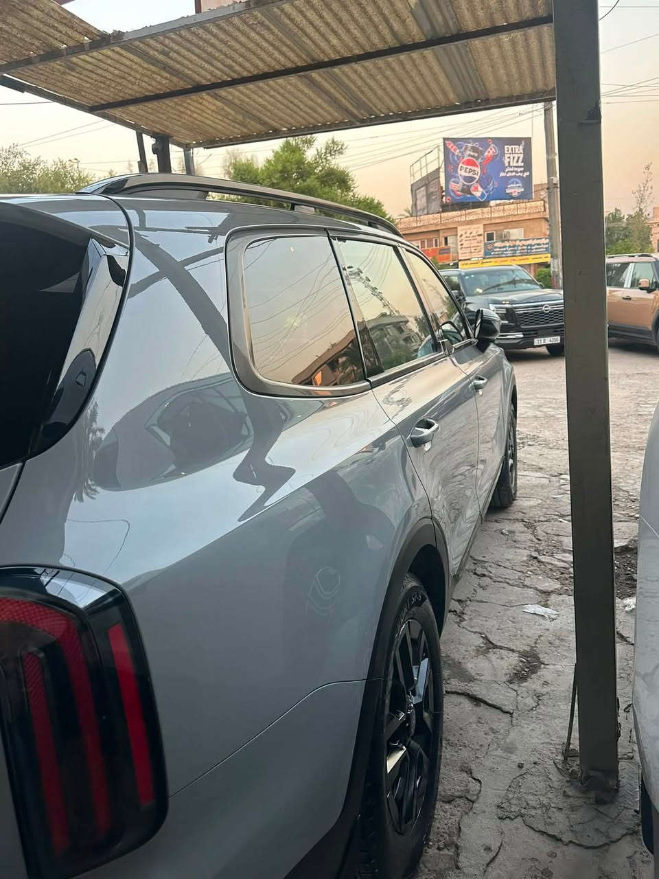 كيا تلورايد فول سياره اكس برو معروفه موصفات اكس برو مكفوله من ضربه سياره نص دعاميه بدون دواخل وايرباك سياره جديده بمعنى كلمه سياره تجي وتشوفها بعد احلى تخم تاير بيها جديد سعر 345
وبيها مجال تواصل ***********
