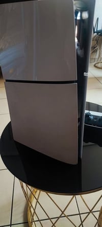 PS5 Slim 1T UK البريطاني PS5 Slim 1T UK البريطاني  ملحقاتة  جوستك البل...